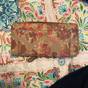 Guess Wallet